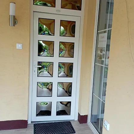 Kata Apartment